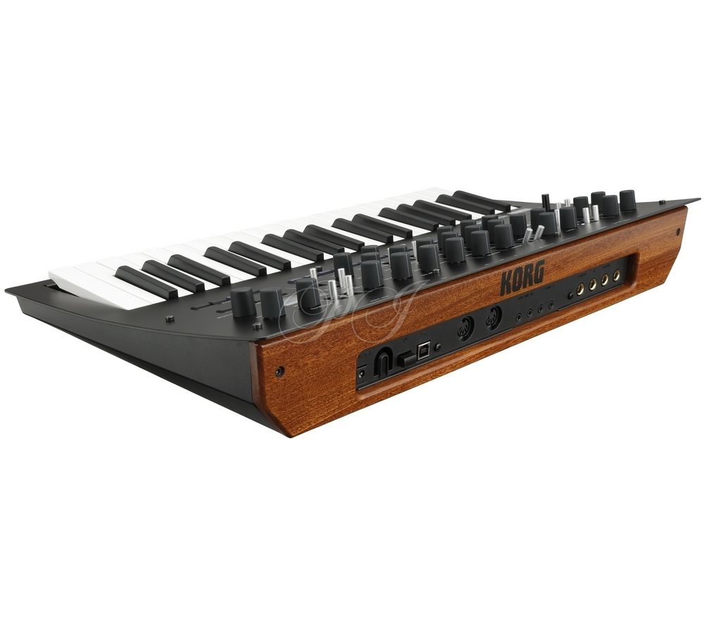 Синтезатор Korg Minilogue XD