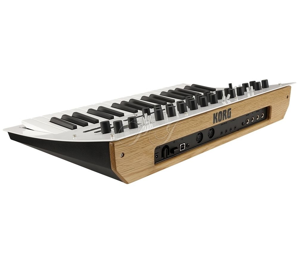 Синтезатор Korg Minilogue XD