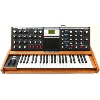 Синтезатор Moog Minimoog Voyager Performer Edition