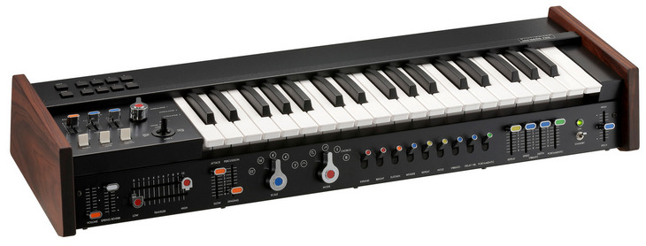 Синтезатор miniKORG 700FS