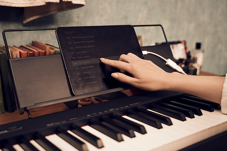 Выбор тембра с помощью приложения Casio Chordana Play for Piano