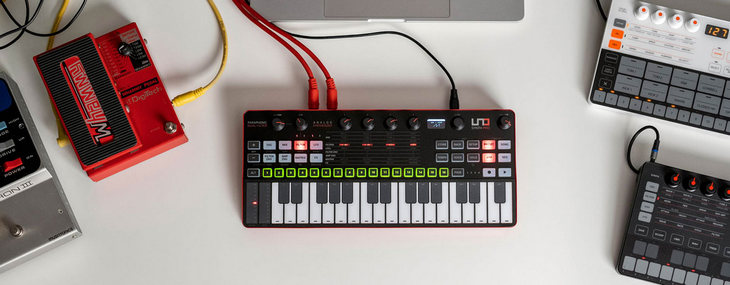 IK Multimedia UNO Synth Pro Desktop